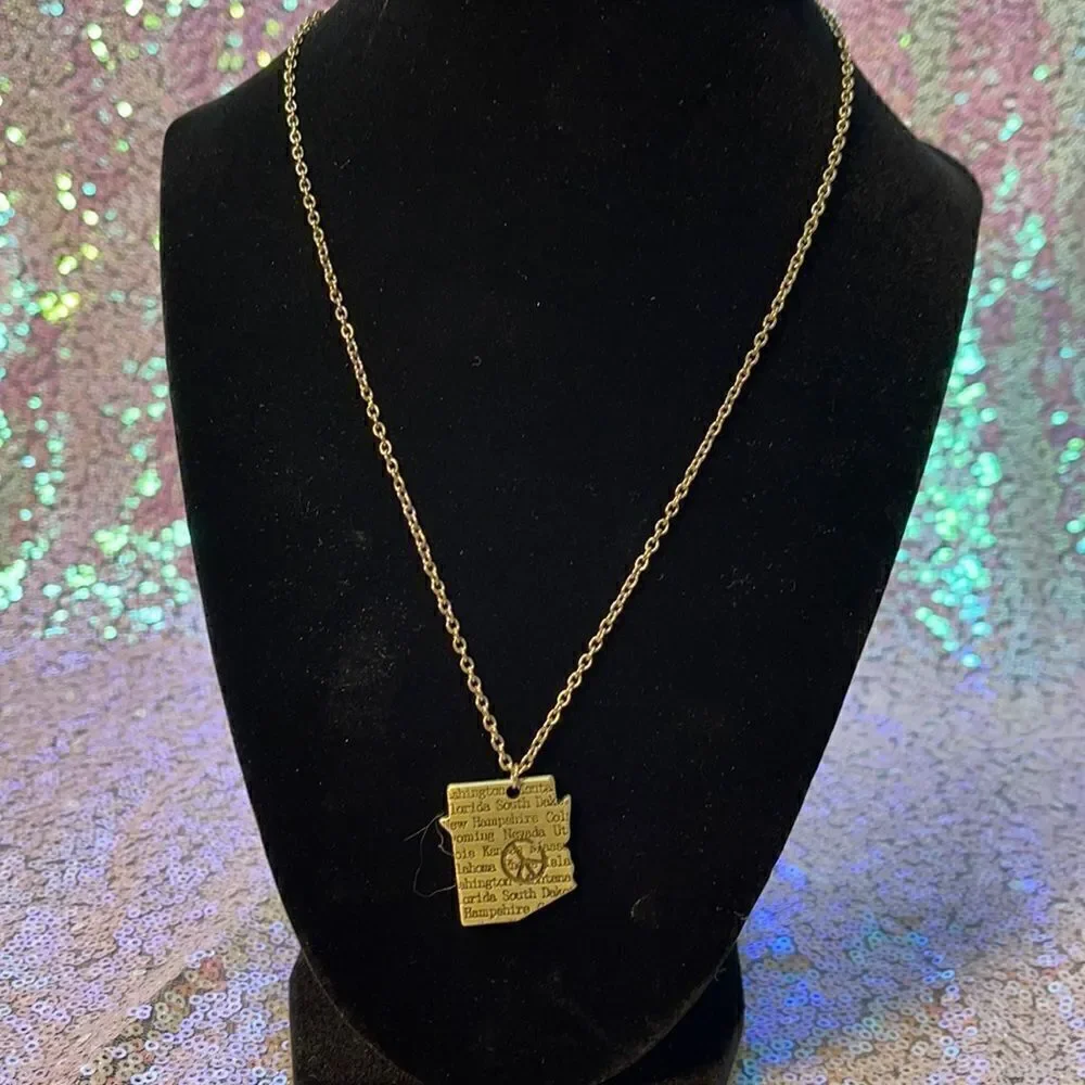 Brand new Arizona necklace